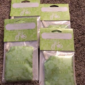 Brand new Scentsy Scent pak bundle Apple Crush